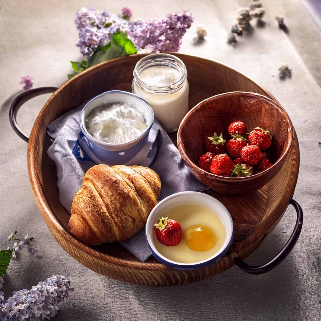 Membuat Malam Lebih Akrab dengan Cangkir Kesayangan